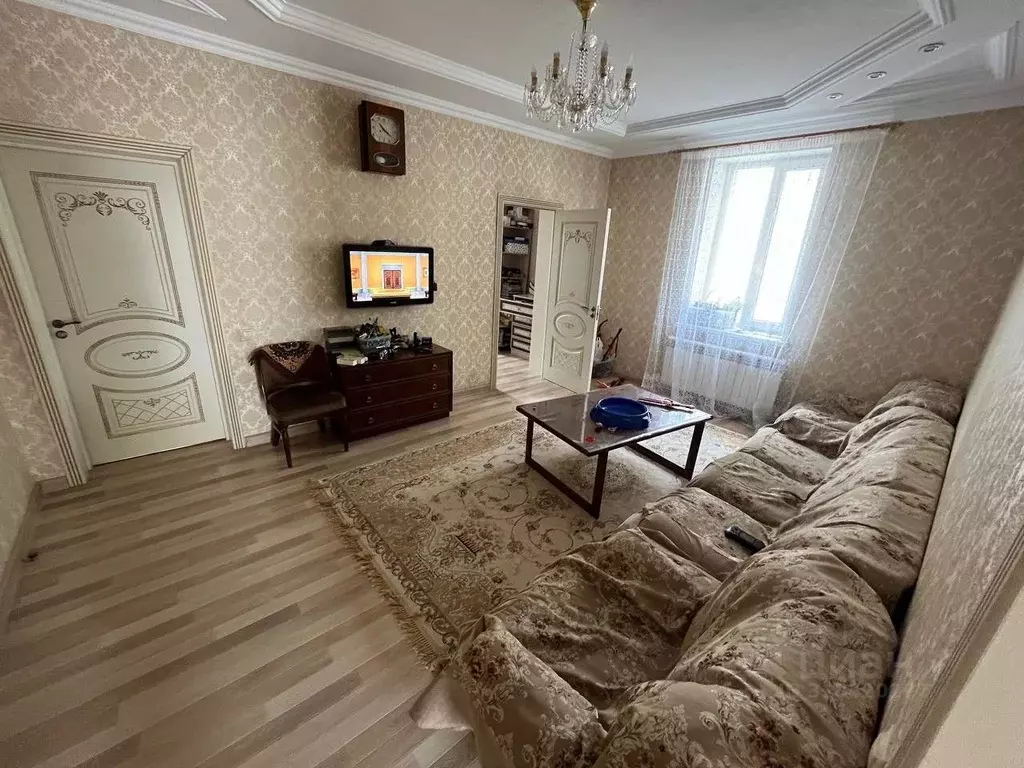 Дом в Кабардино-Балкария, Нальчик ул. Лизы Чайкиной (100 м) - Фото 1