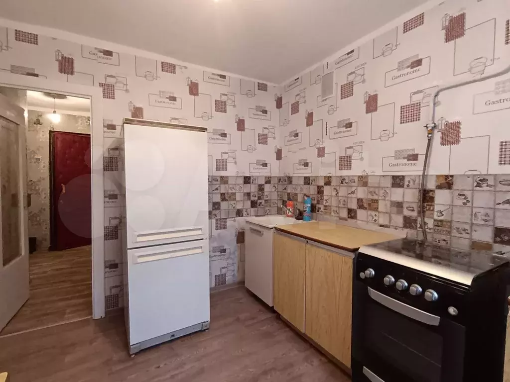 1-к. квартира, 32 м, 1/6 эт. - Фото 1