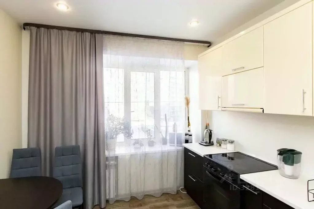 2-к кв. Тюменская область, Тюмень Советская ул., 88 (60.1 м) - Фото 1