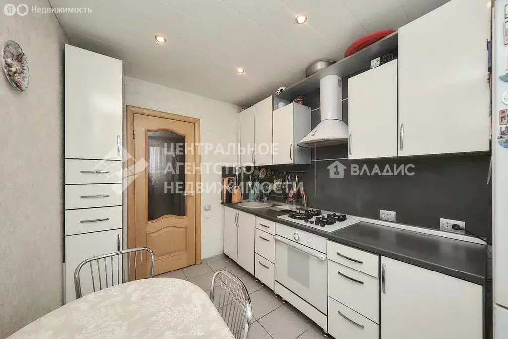 4-комнатная квартира: Рязань, район Приокский, Октябрьская улица, 58к1 ... - Фото 2