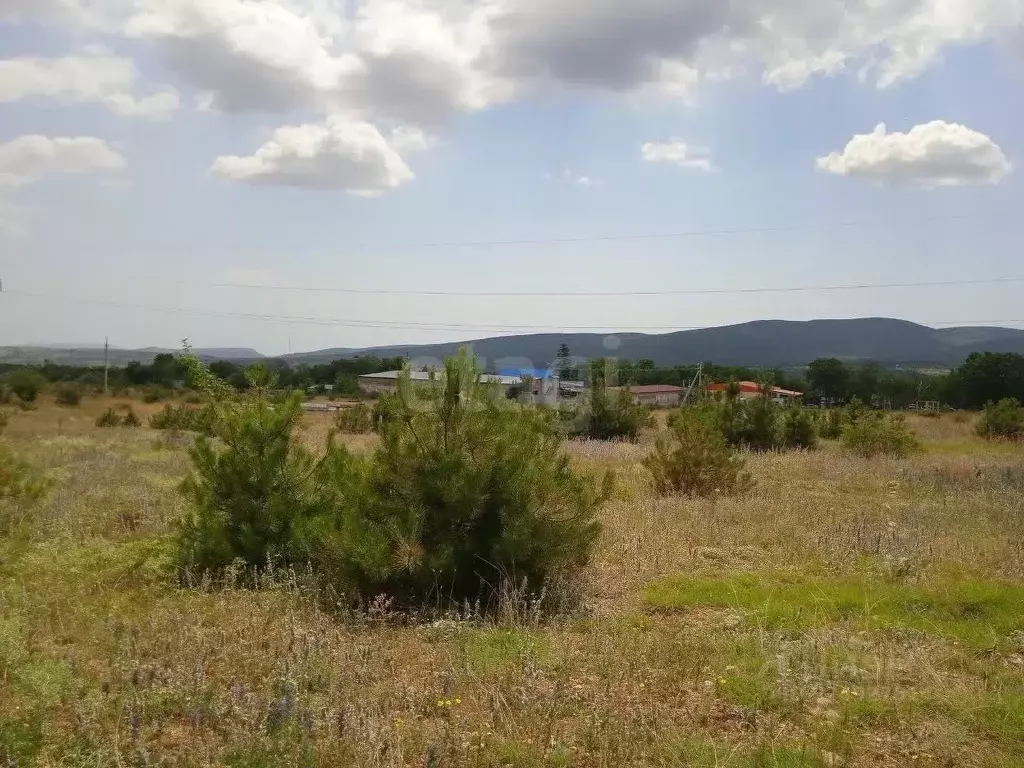 Участок в Крым, Кировский район, Старый Крым городское поселение ул. ... - Фото 1