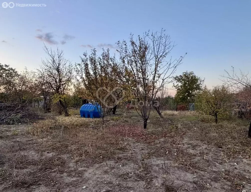 Участок в Волгоград, СНТ Спутник, массив 1, 10-я линия (17 м) - Фото 1