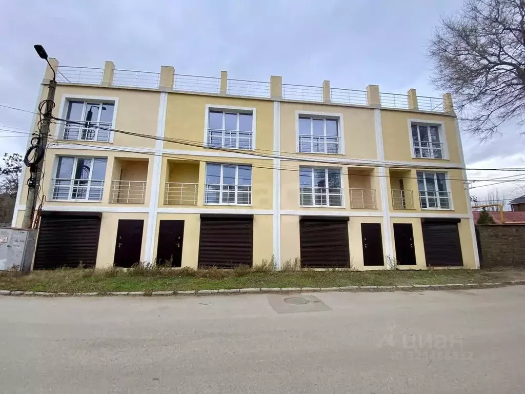 Дом в Крым, Феодосия наб. Черноморская (97 м) - Фото 1