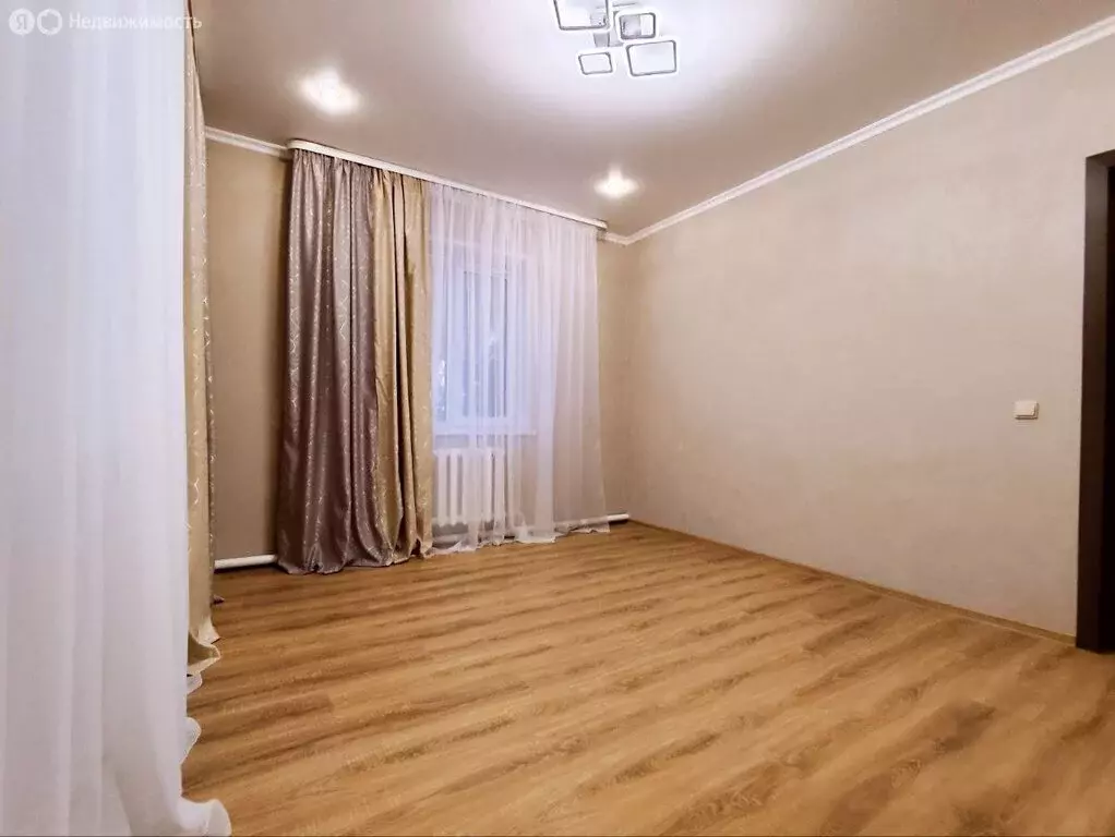 1-комнатная квартира: Верхнеяркеево, улица Худайбердина, 5/2 (38.2 м) - Фото 1