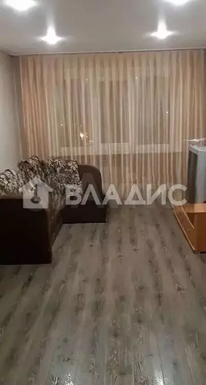 Комната 17,5 м в 5-к., 5/5 эт. - Фото 0