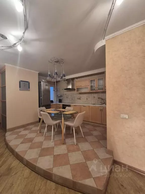 3-к кв. Московская область, Химки ул. Панфилова, 2 (100.0 м) - Фото 2