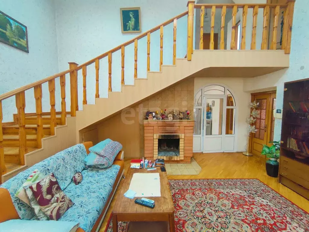 Дом в Саратовская область, Энгельс Дубовская ул., 8 (313 м) - Фото 1