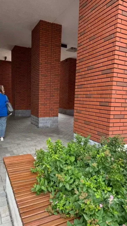 1-к кв. Свердловская область, Екатеринбург ул. Азина, 22/2 (53.9 м) - Фото 1