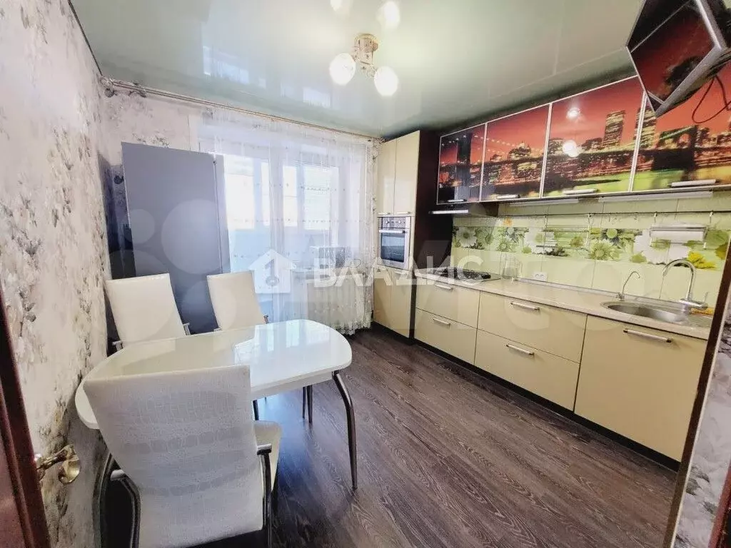 3-к. квартира, 76 м, 6/10 эт. - Фото 1