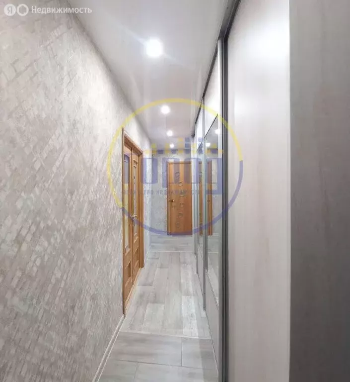 3-комнатная квартира: Копейск, улица Гольца, 7В (69 м) - Фото 1