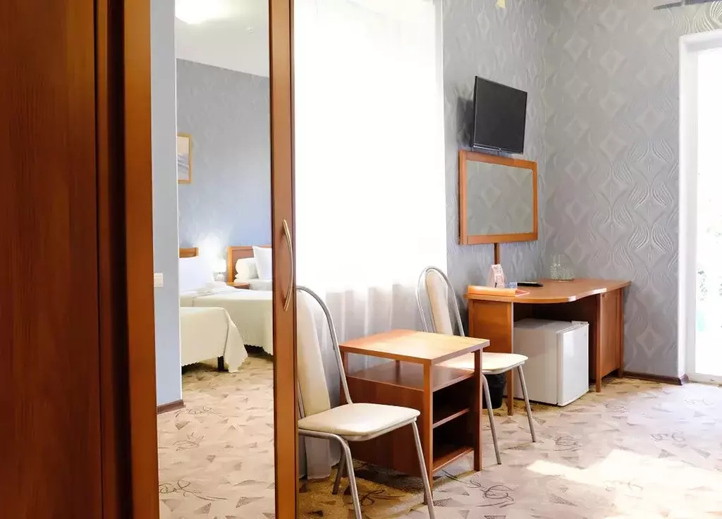 Комната Краснодарский край, Сочи Красная Поляна пгт, ул. Мичурина, 5 - Фото 2