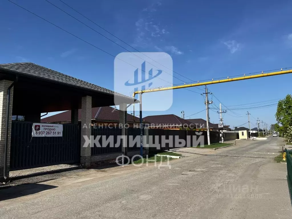 Дом в Саратовская область, Энгельсский район, Красноярское ... - Фото 1