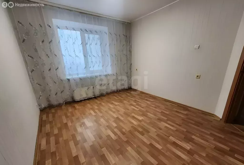 3-комнатная квартира: Белгород, улица Калинина, 1 (70 м) - Фото 1