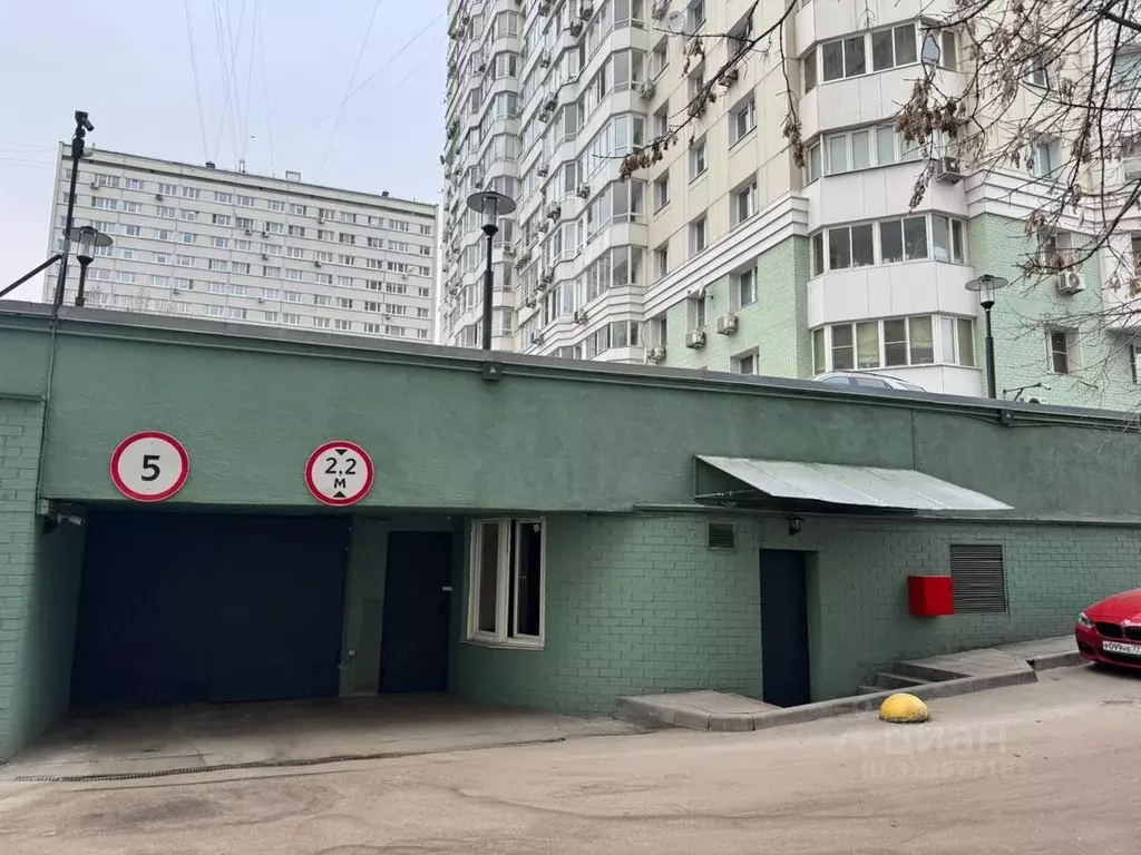 Гараж в Москва Беловежская ул., 17К2 (14 м) - Фото 0