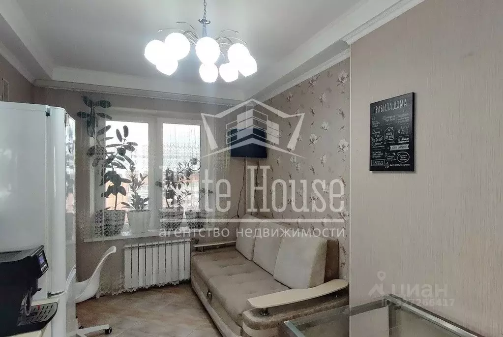 2-к кв. Калужская область, Калуга ул. Генерала Попова, 10 (65.0 м) - Фото 2