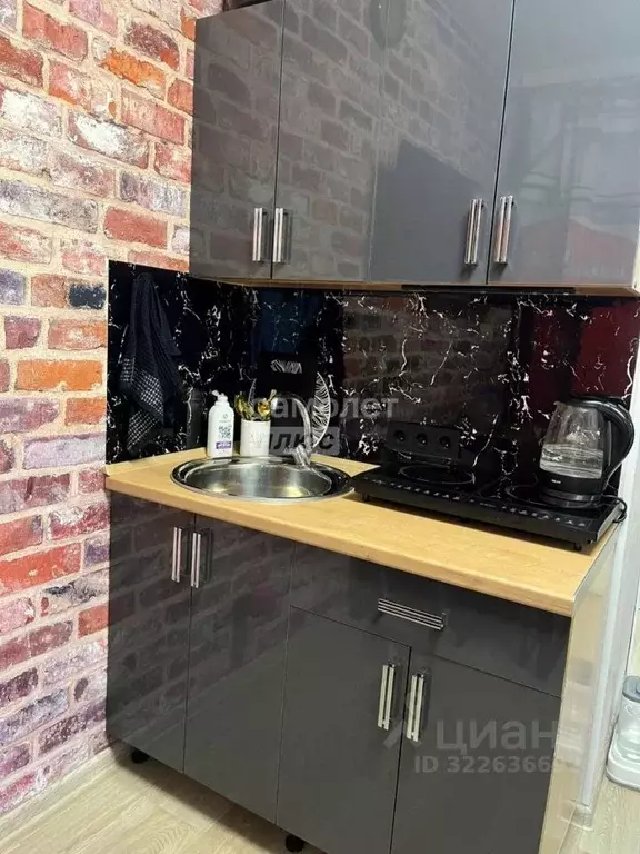 Студия Омская область, Омск Городок Нефтяников мкр, ул. 20-го ... - Фото 1