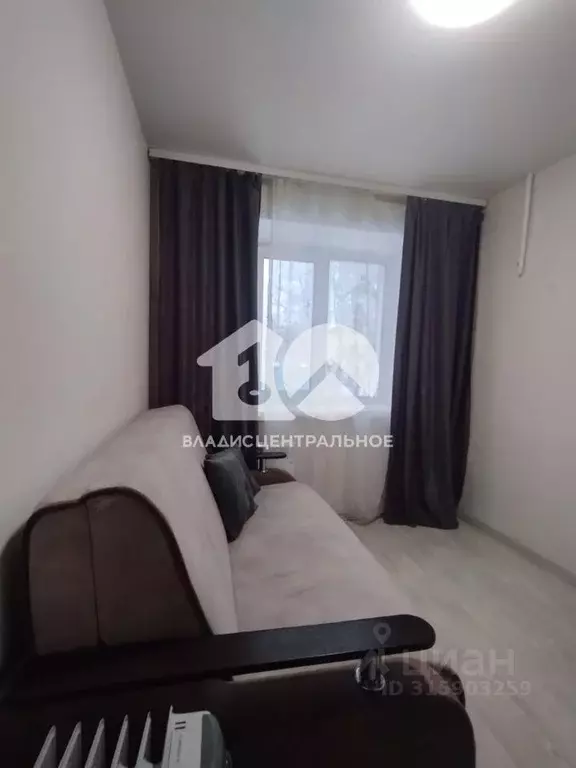Студия Новосибирская область, Новосибирск ул. Блюхера, 33 (11.0 м) - Фото 1