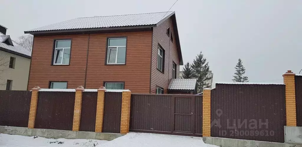 Дом в Сахалинская область, Южно-Сахалинск Чистоводная ул., 1 (200 м) - Фото 1