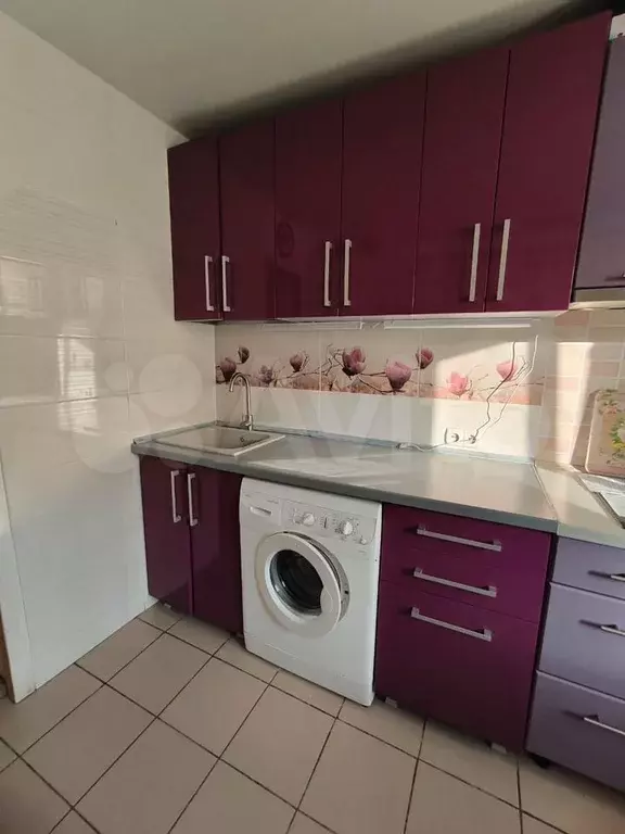 Комната 25 м в 3-к., 3/4 эт. - Фото 1