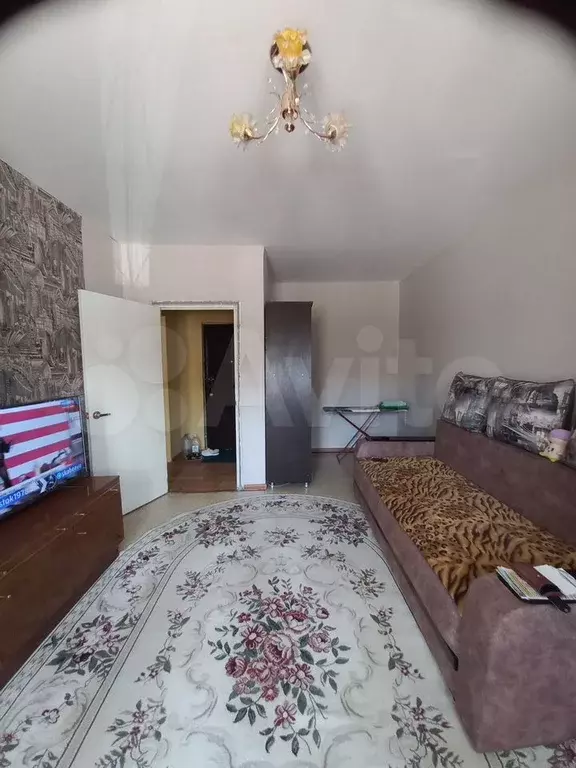 1-к. квартира, 35 м, 1/9 эт. - Фото 0