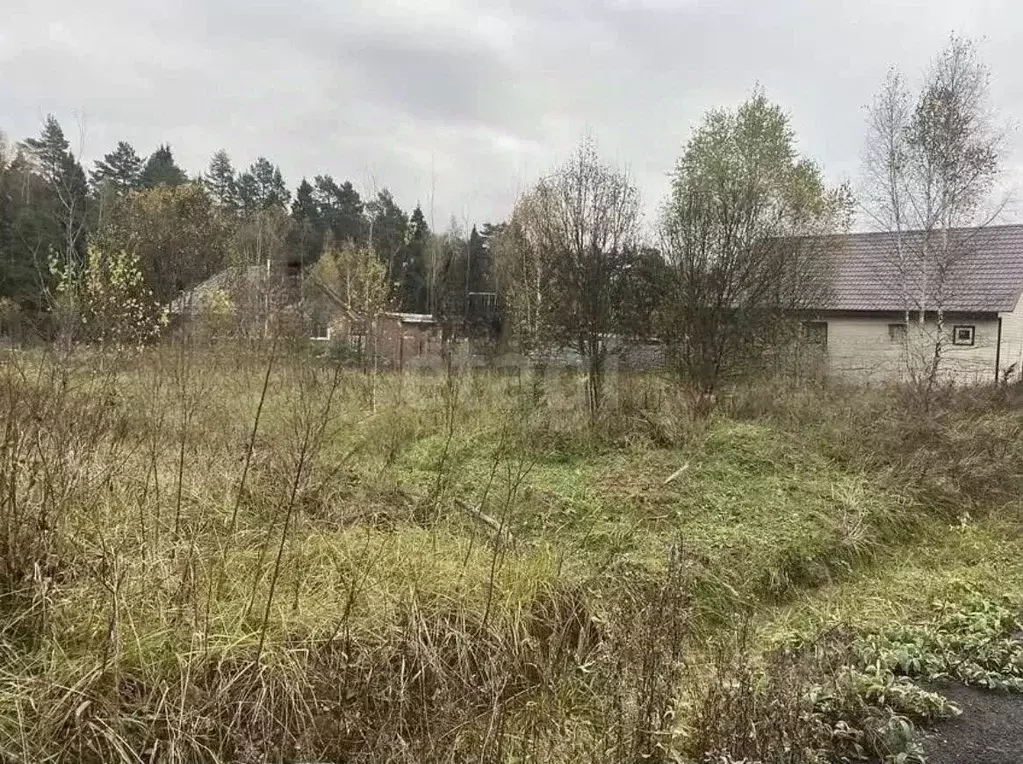 Участок в Московская область, Серпухов городской округ, Лисенки-3 тер. ... - Фото 0