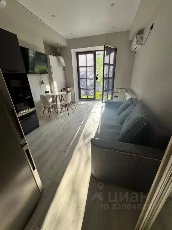 Студия Москва Суворовская ул., 19С1 (28.0 м) - Фото 1