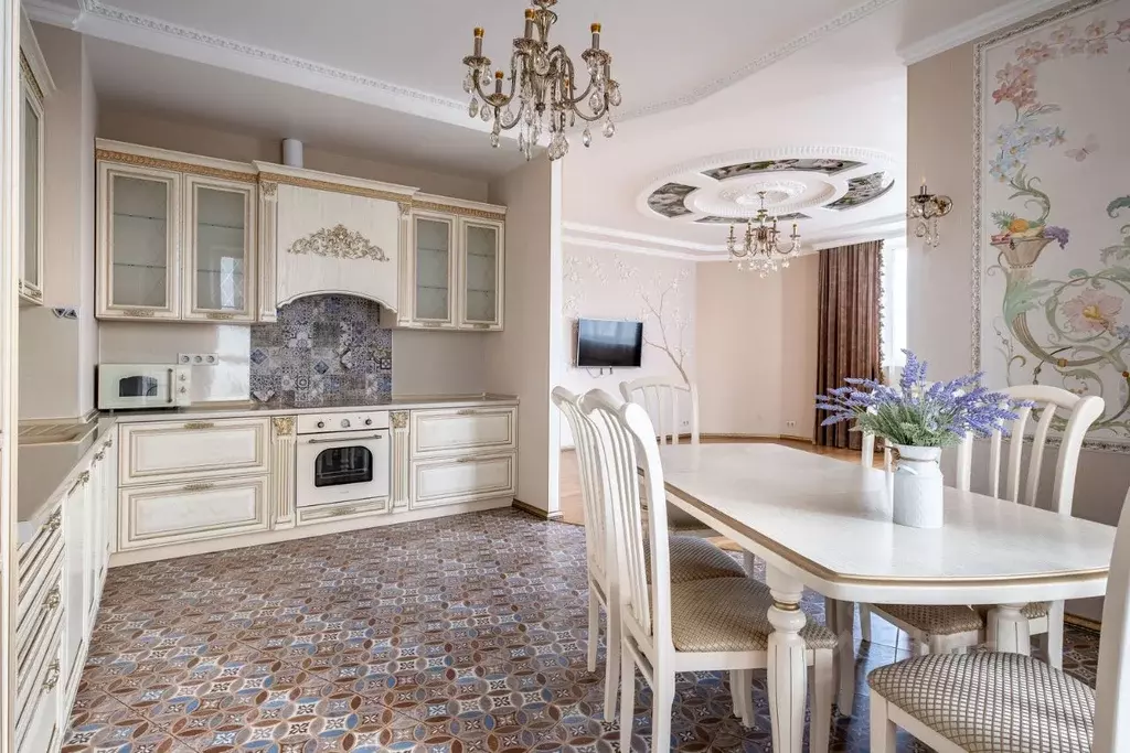 3-к кв. Москва Первомайская ул., 42к3 (135.0 м) - Фото 0