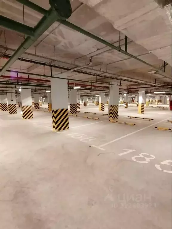 Гараж в Московская область, Ленинский городской округ, пос. Битца ... - Фото 1