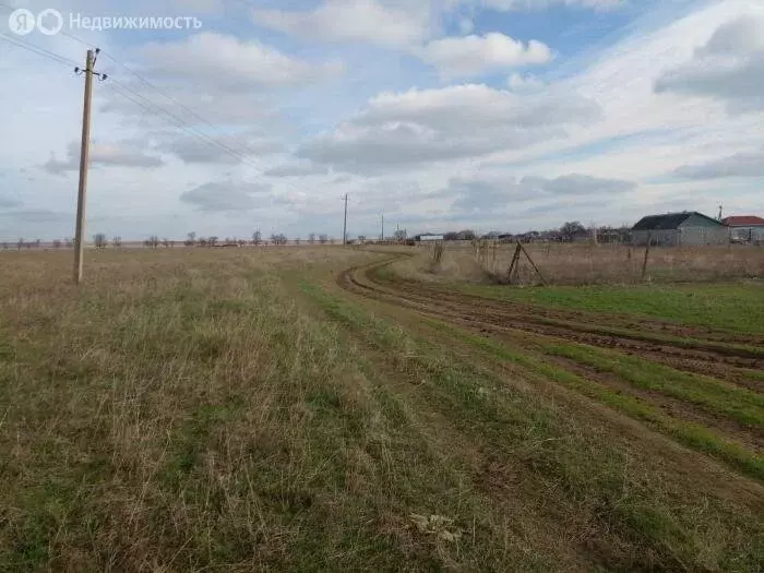 Участок в Окунёвка, Пограничная улица, 15 (15 м) - Фото 1