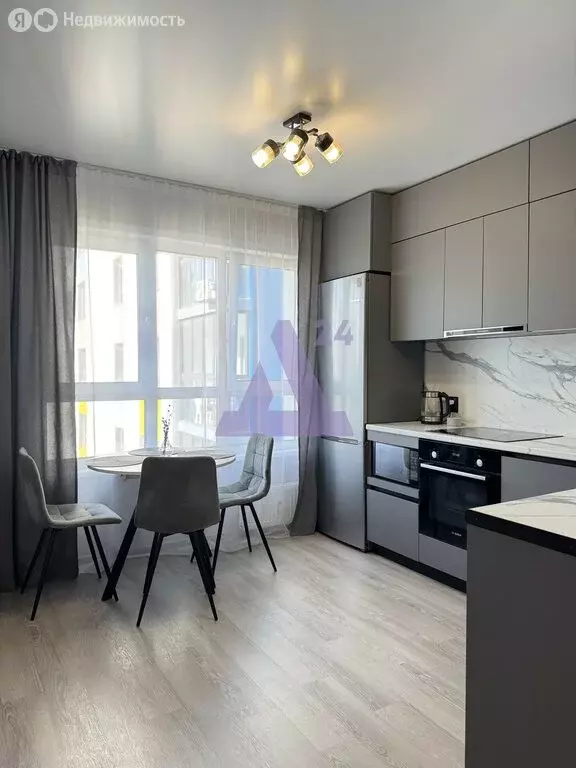 2-комнатная квартира: Барнаул, Сиреневая улица, 52 (54 м) - Фото 1