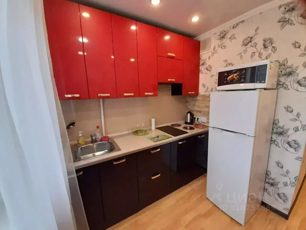 1-к кв. Мурманская область, Мурманск просп. Кирова, 17 (45.0 м) - Фото 0