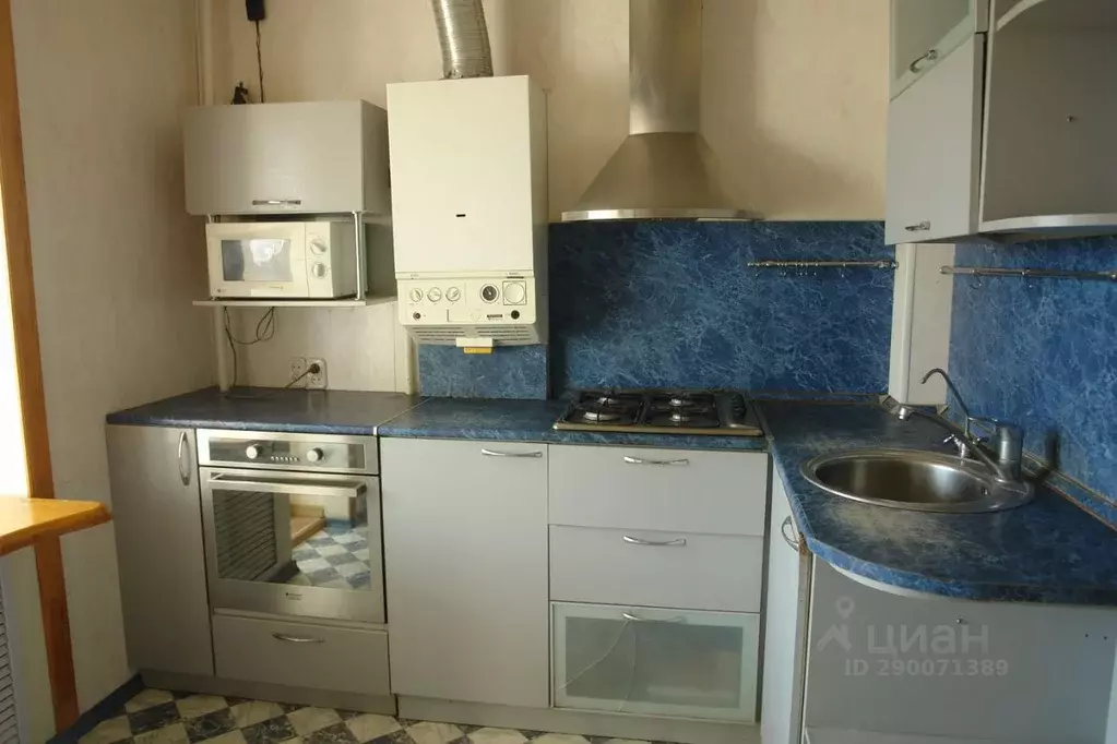 3-к кв. Астраханская область, Астрахань ул. Адмирала Нахимова, 52к1 ... - Фото 2