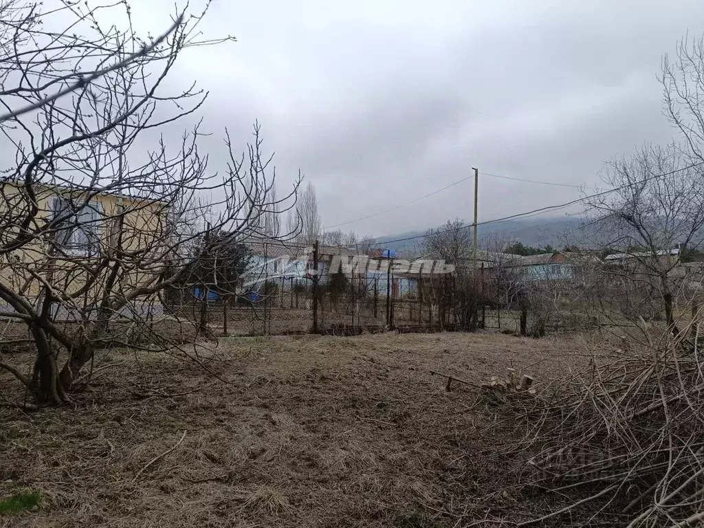 Участок в Крым, Алушта муниципальный округ, с. Лавровое ул. Водоемная ... - Фото 2