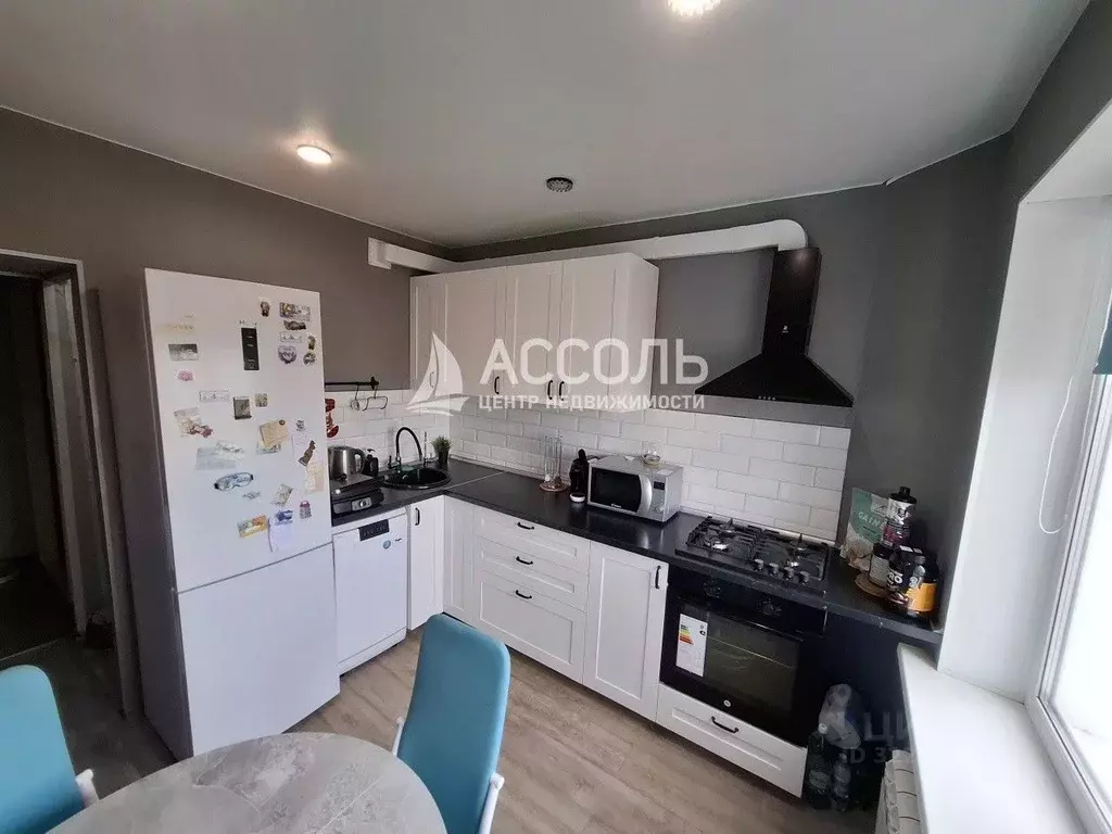 3-к кв. Омская область, Омск ул. Рокоссовского, 28 (64.0 м) - Фото 1