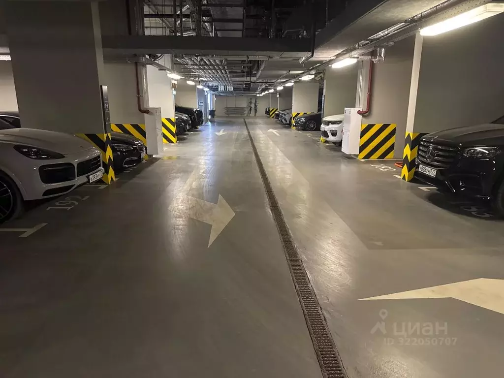 Гараж в Москва Погодинская ул., 2 (15 м) - Фото 1