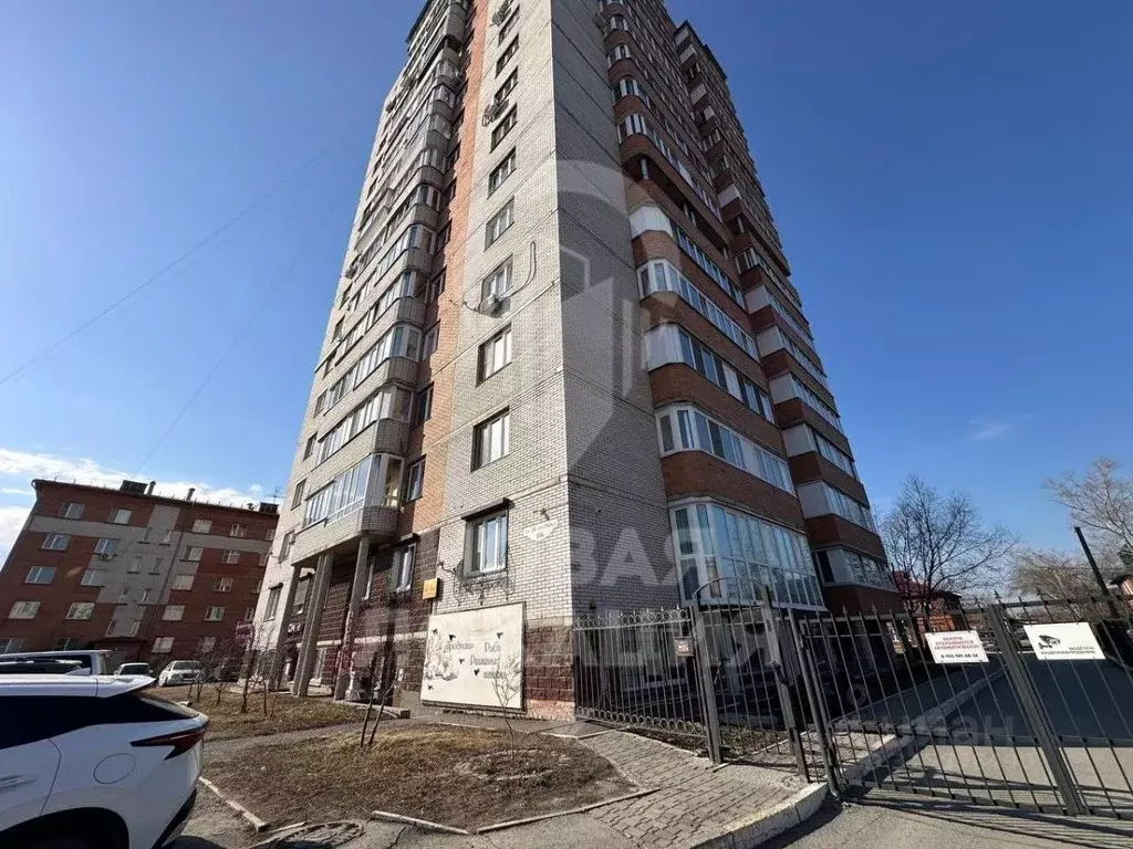 Помещение свободного назначения в Омская область, Омск ул. 20 лет ... - Фото 1