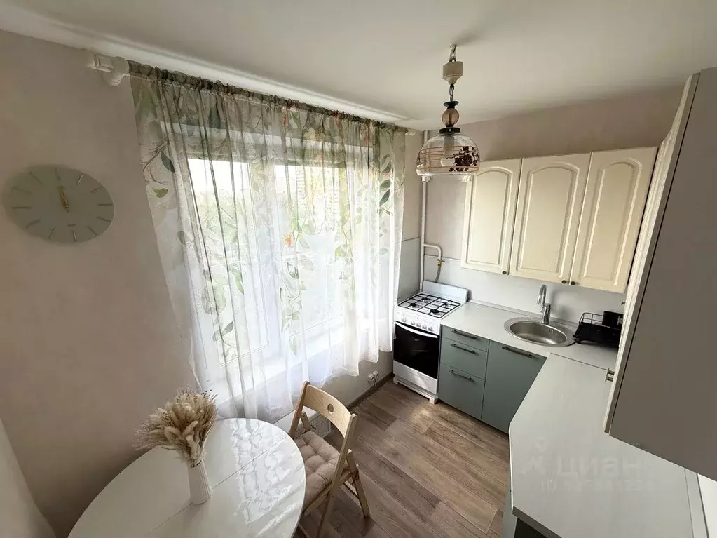 2-к кв. Москва Славянский бул., 5К1 (46.5 м) - Фото 1