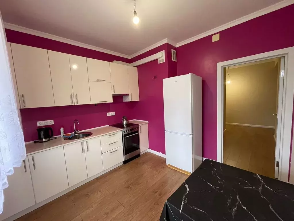 2-к кв. Санкт-Петербург пос. Металлострой, Центральная ул., 19к3 (60.0 ... - Фото 1