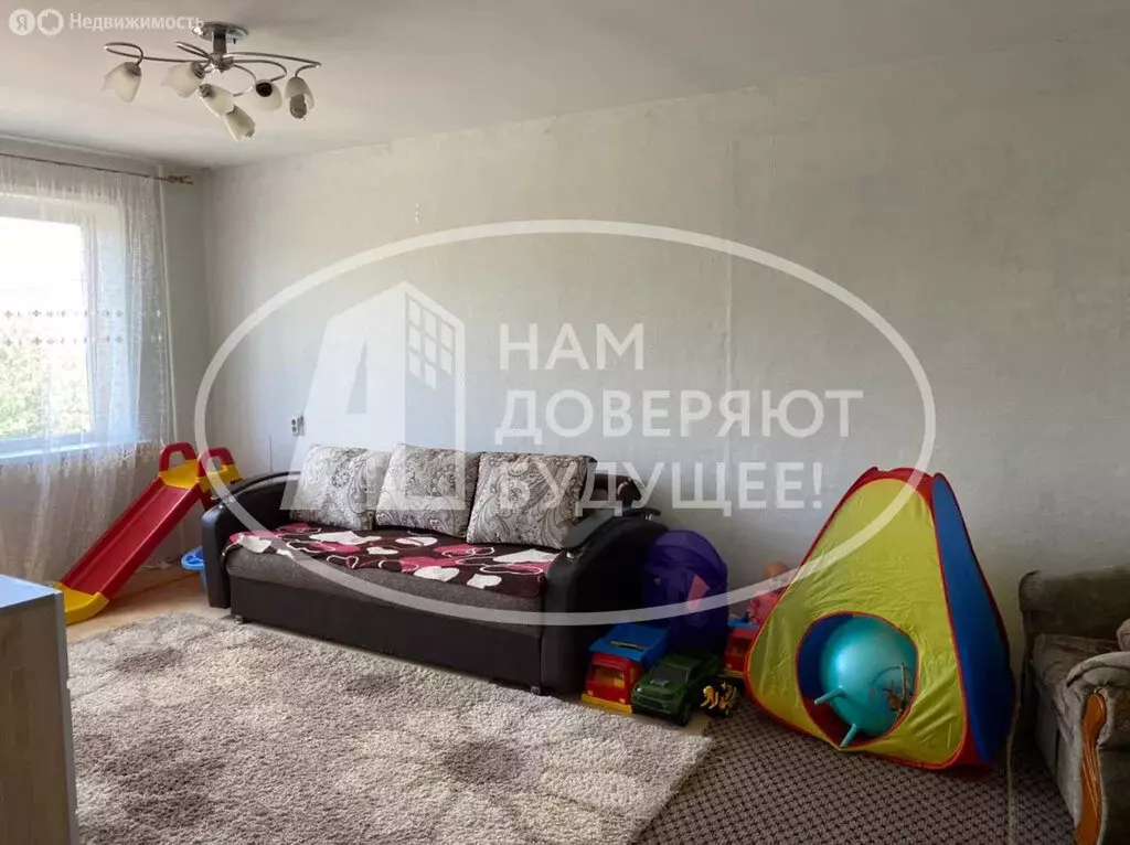3-комнатная квартира: Чернушка, Коммунистическая улица, 6А (64.4 м) - Фото 2