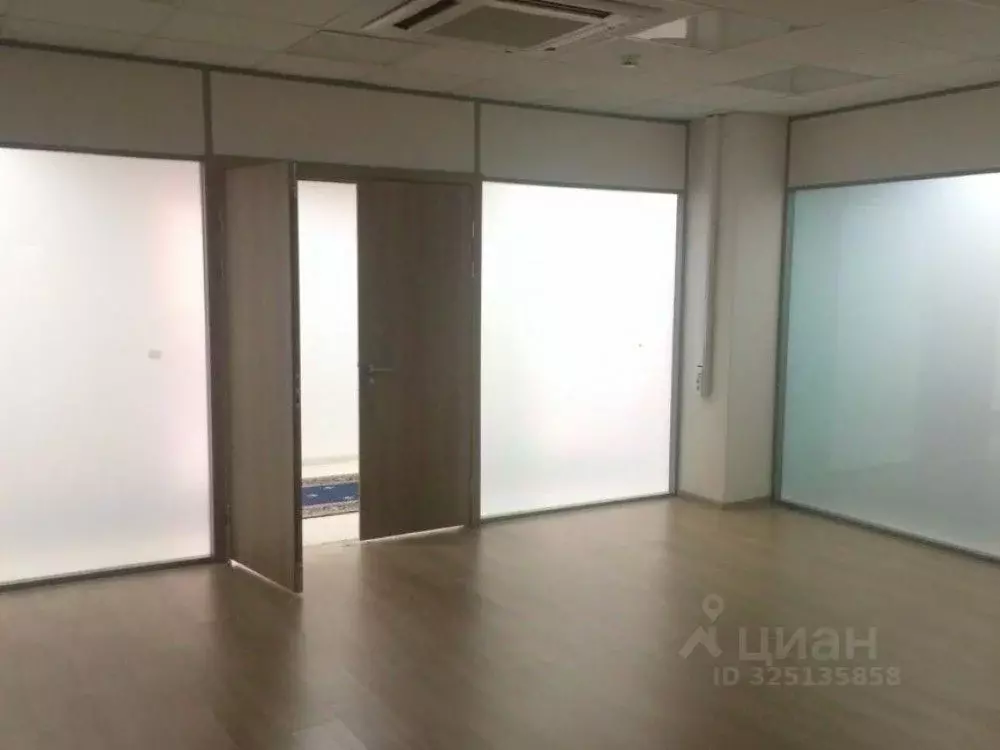 Офис в Московская область, Красногорск городской округ, Путилково пгт ... - Фото 1