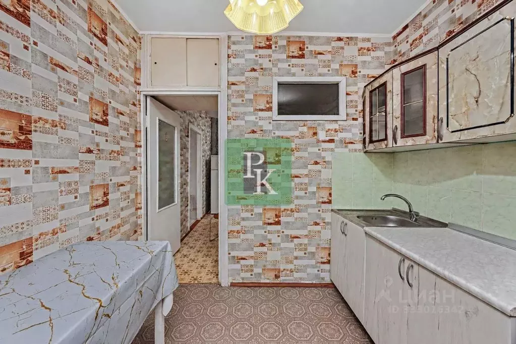 2-к кв. Севастополь ул. Маршала Геловани, 22 (50.0 м) - Фото 2