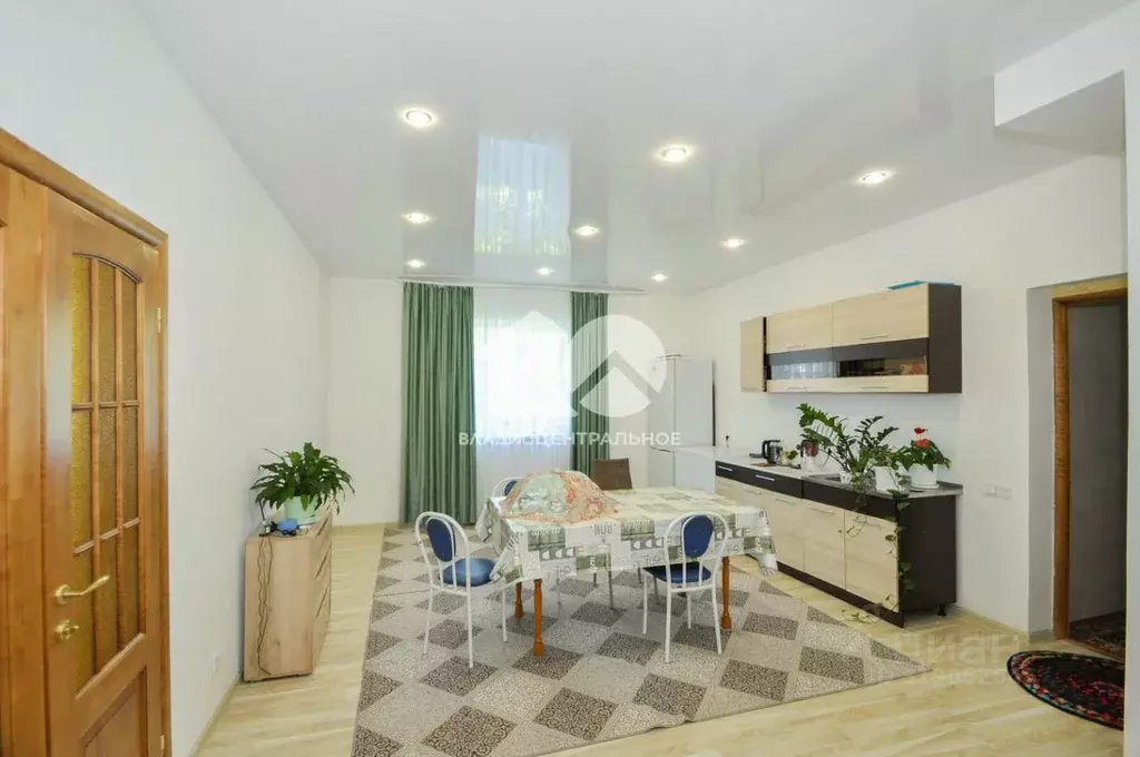 Дом в Новосибирская область, Бердск пер. Пирогова, 6 (206 м) - Фото 0