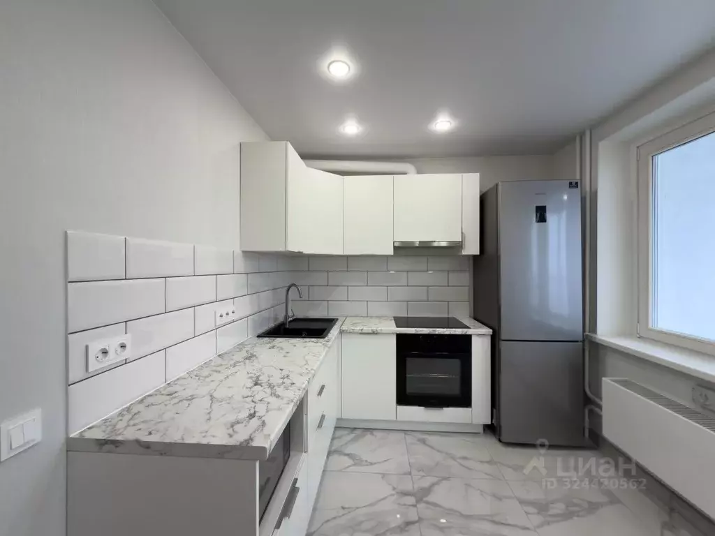 2-к кв. Тюменская область, Тюмень ул. Федюнинского, 56 (56.2 м) - Фото 1