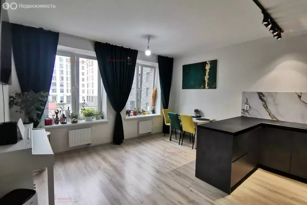 3-комнатная квартира: Екатеринбург, улица Чемпионов, 5 (82 м) - Фото 1