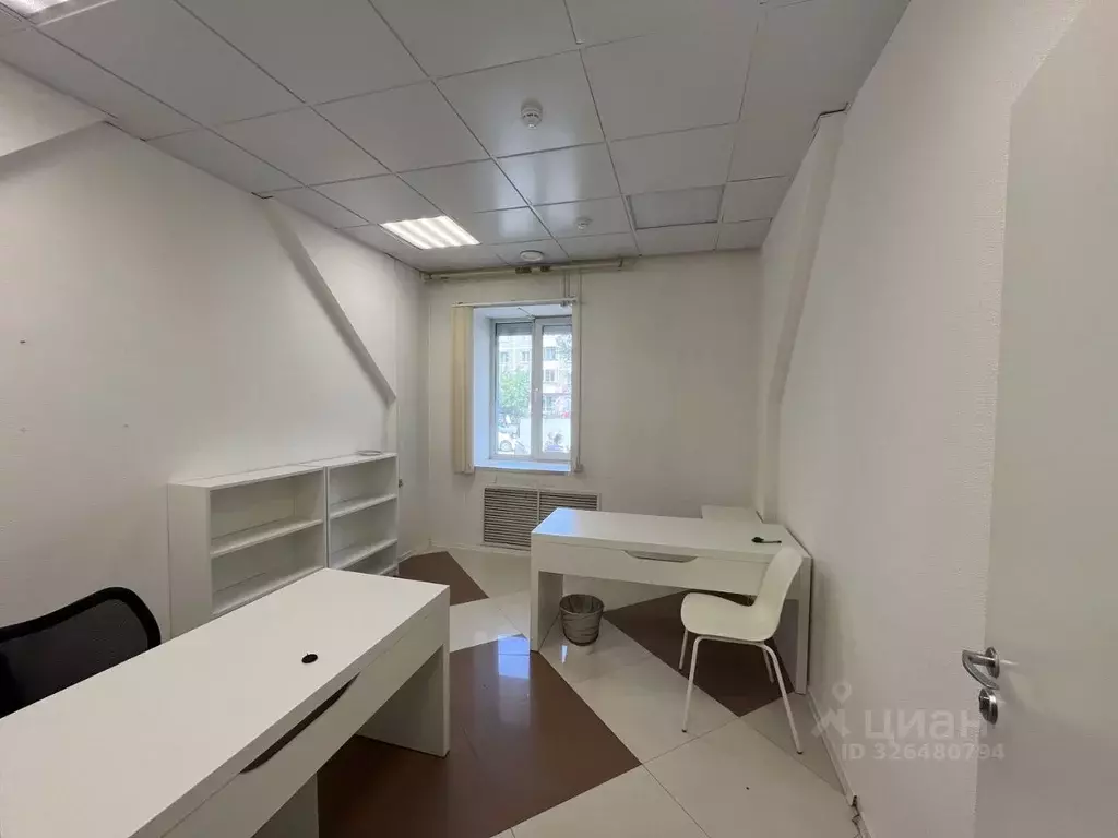 Помещение свободного назначения в Свердловская область, Екатеринбург ... - Фото 1