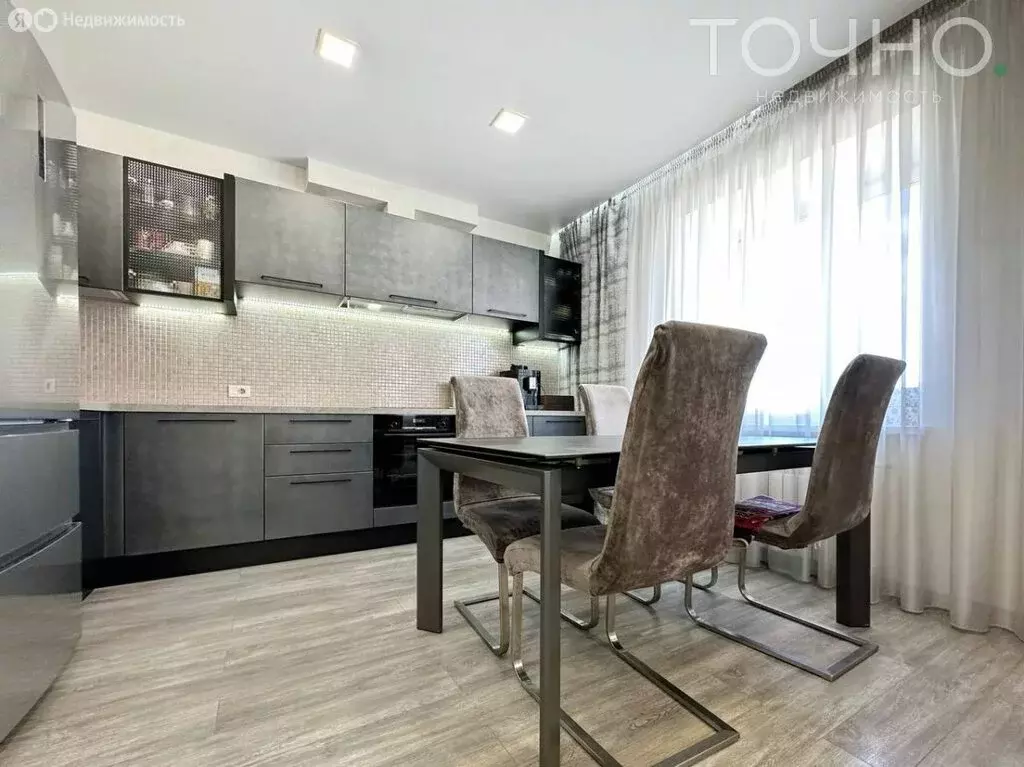 2-комнатная квартира: Пенза, улица Мира, 40А (65 м) - Фото 0