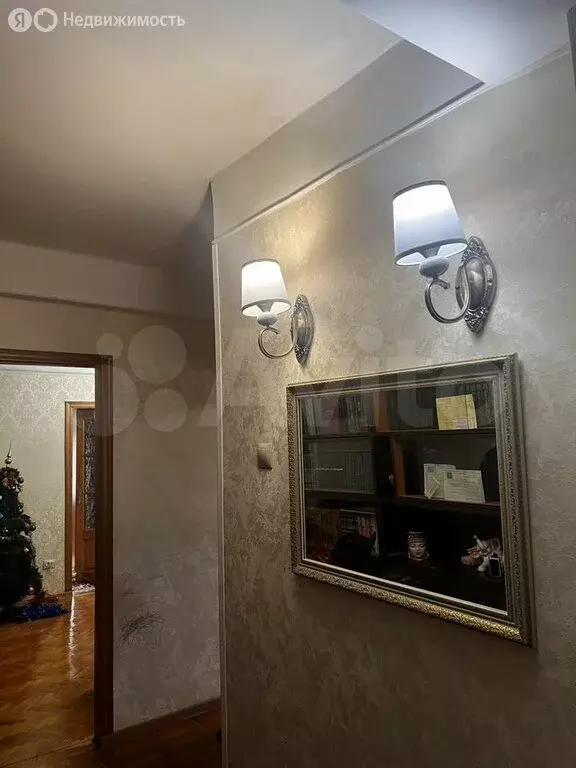 4-комнатная квартира: Махачкала, улица Толстого, 3 (60 м) - Фото 1