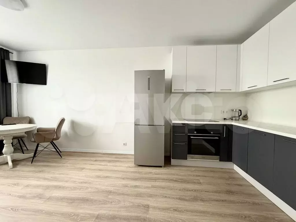 1-к. квартира, 37 м, 3/17 эт. - Фото 1