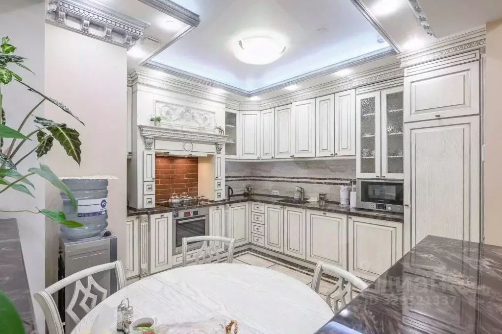 4-к кв. Москва Ленинский просп., 111к1 (183.6 м) - Фото 1