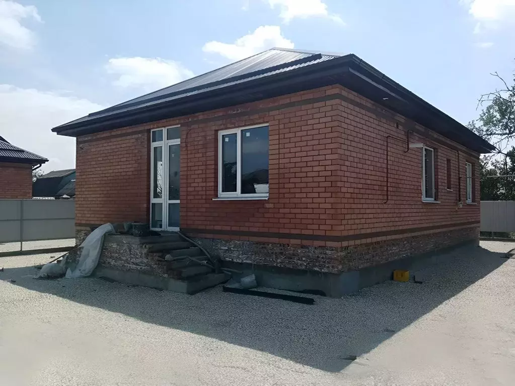 Дом в Краснодарский край, Славянск-на-Кубани Красная ул., 30/2 (90 м) - Фото 1